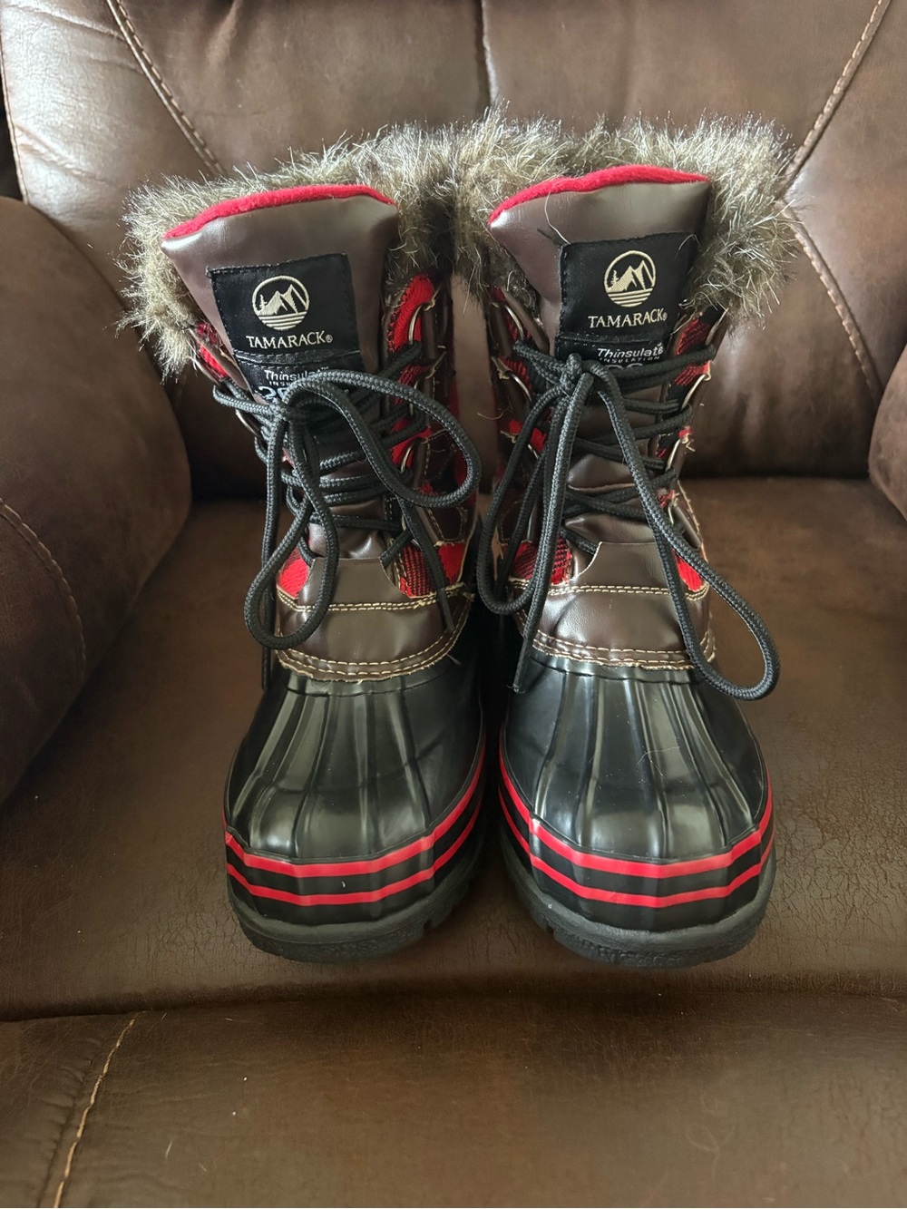 Tamarack Women's Red & Brown Lace-Up Winter Boots